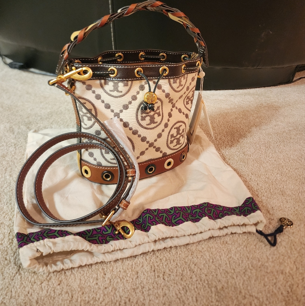 Tory burch T Monogram Grommet bucket bag